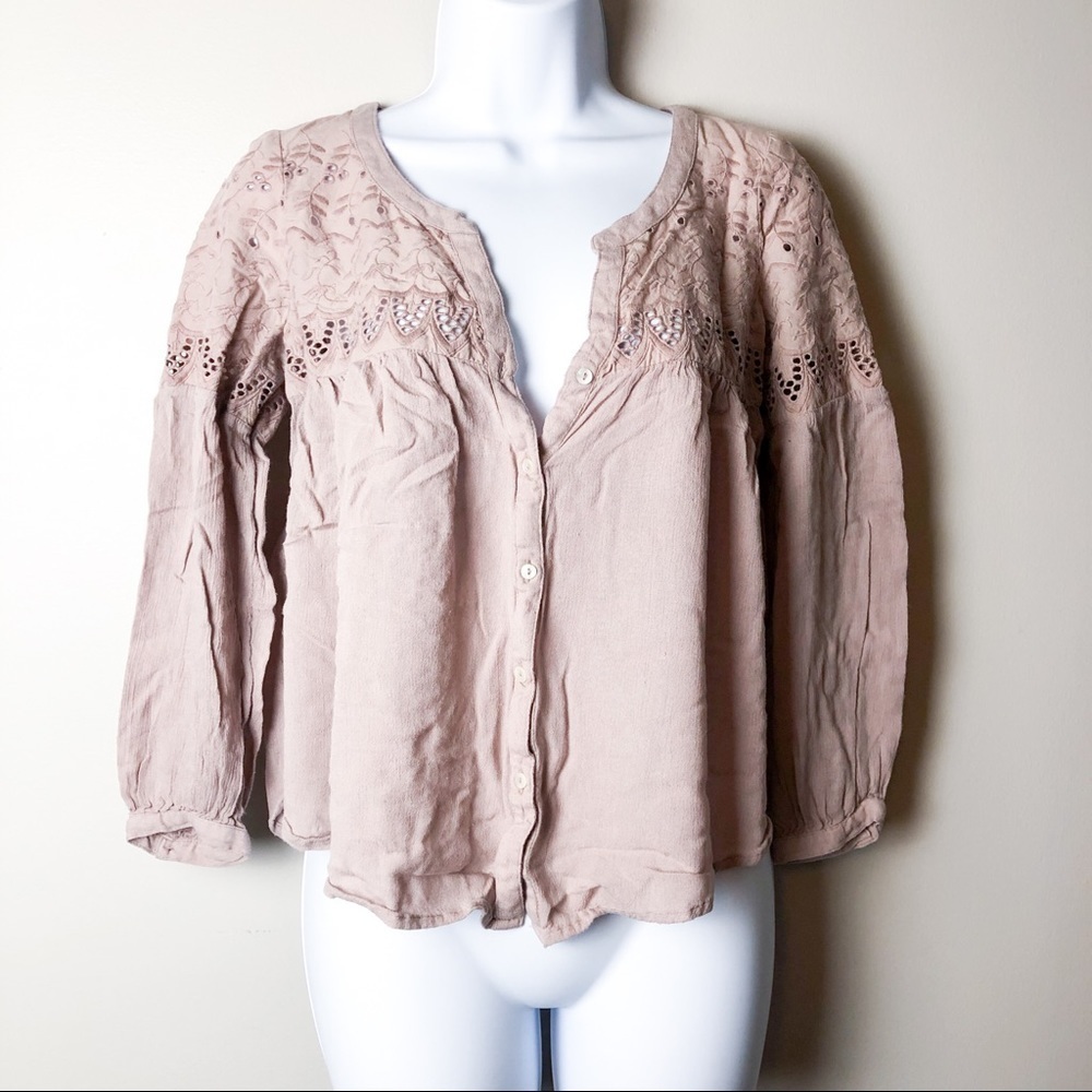 American Eagle Cropped Eyelet Button Down Top